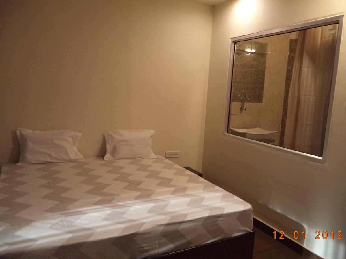 Abhi Rooms Jaipur Bagian luar foto